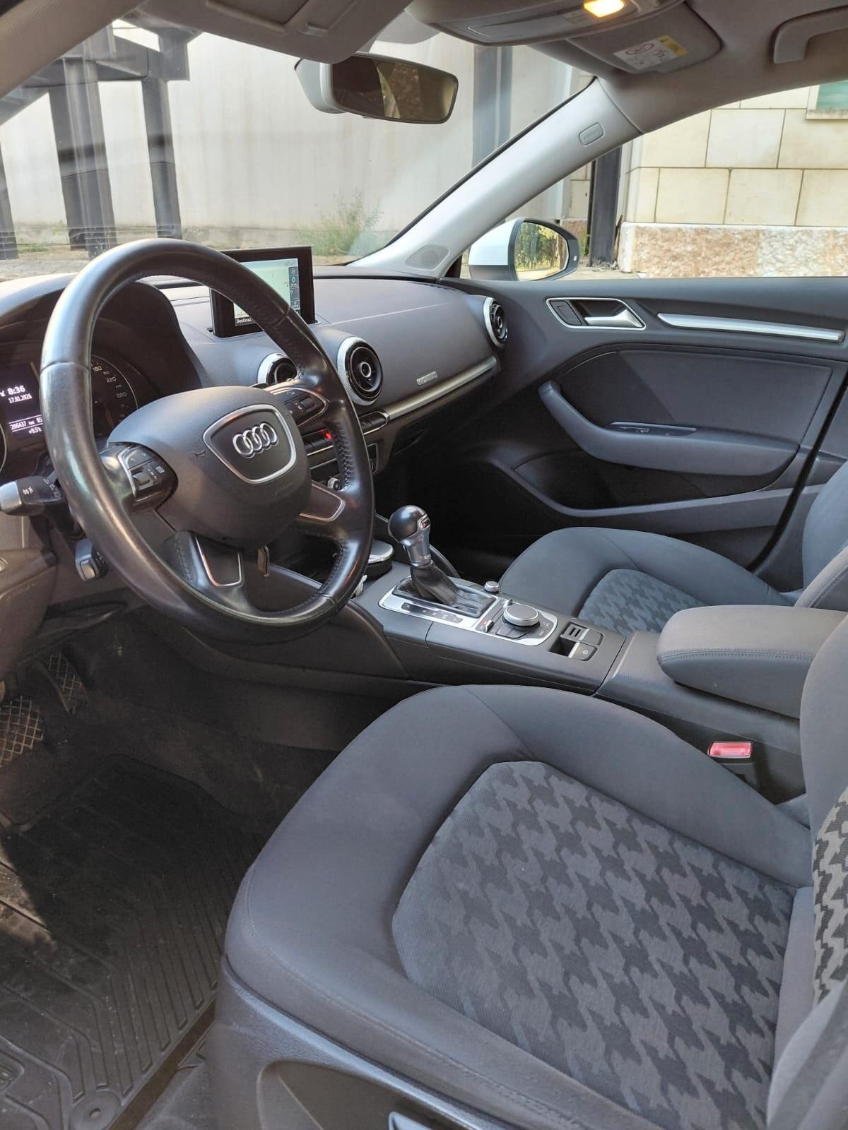 Audi A3 SPB 1.6 TDI clean diesel quattro Ambition