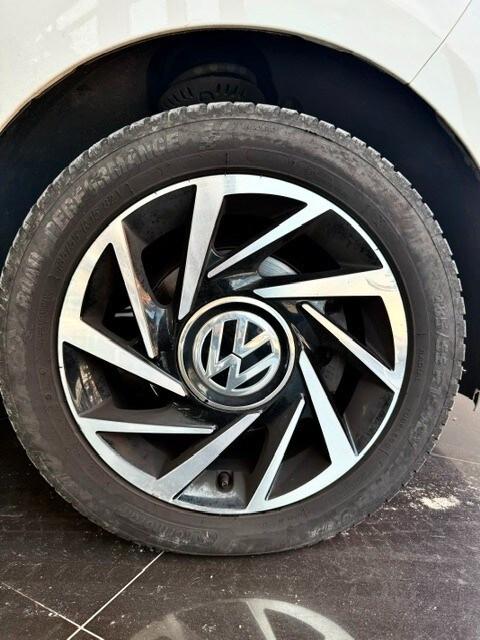 VOLKSWAGEN up! 1.0 5p. move up! BlueMotion Tech...