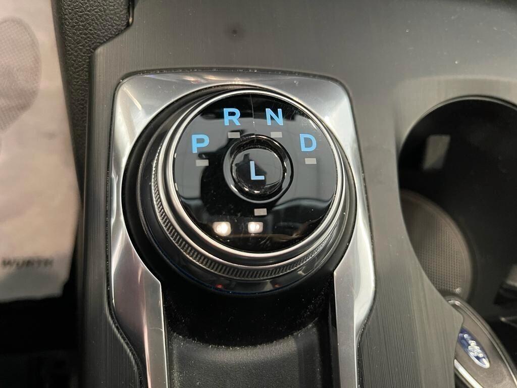 Ford Kuga CONNECT 2.5 Full Hybrid CVT 2WD 29000 KM