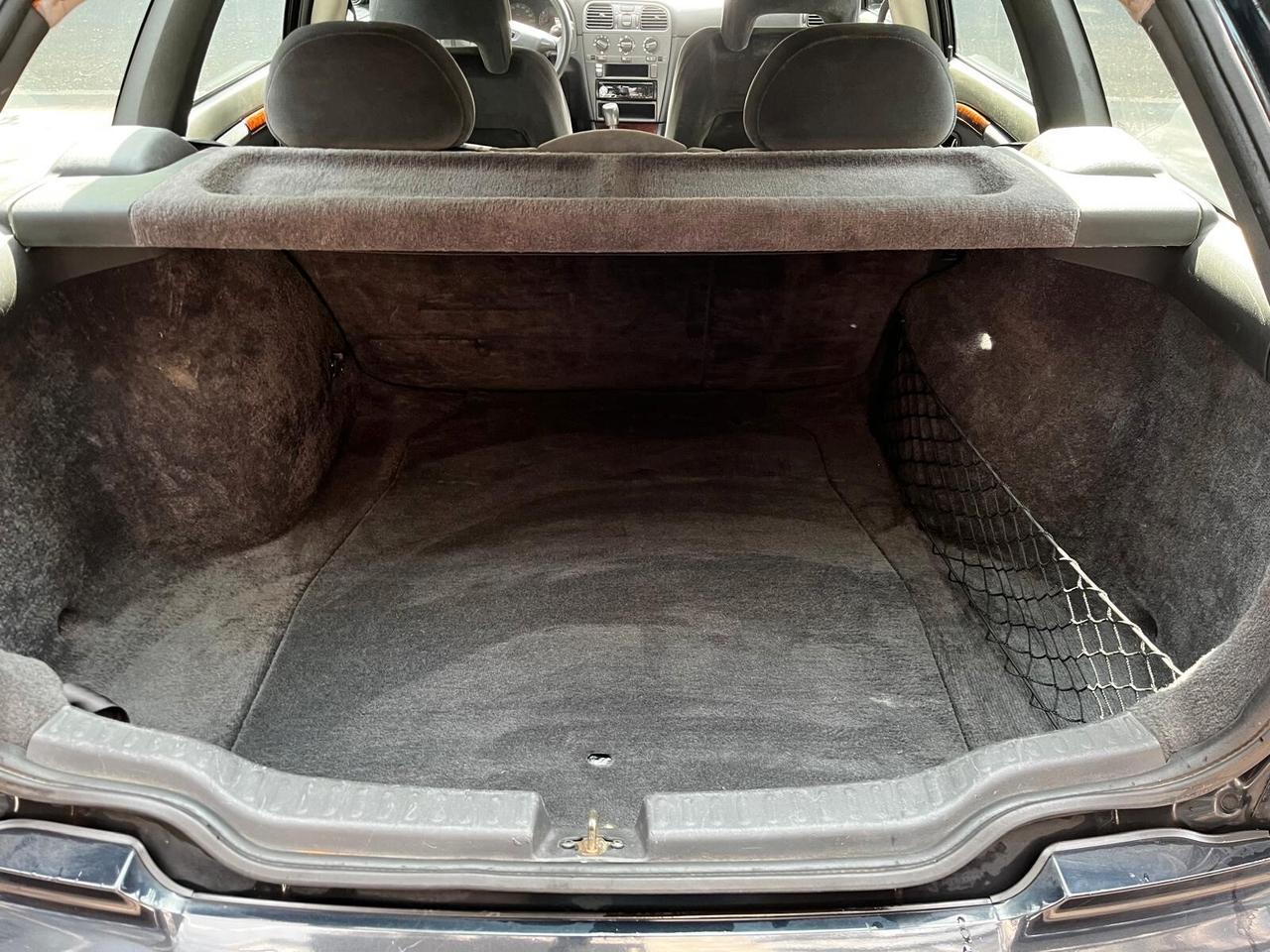 Volvo V40 2.0 16V cat