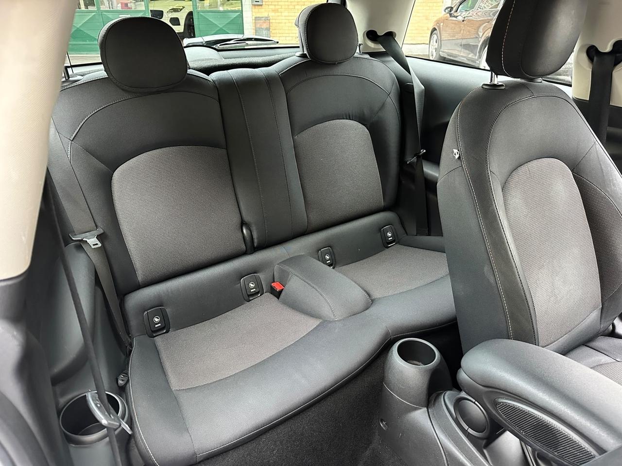 MINI Cooper 1.2BENZINA 136 HP 2015