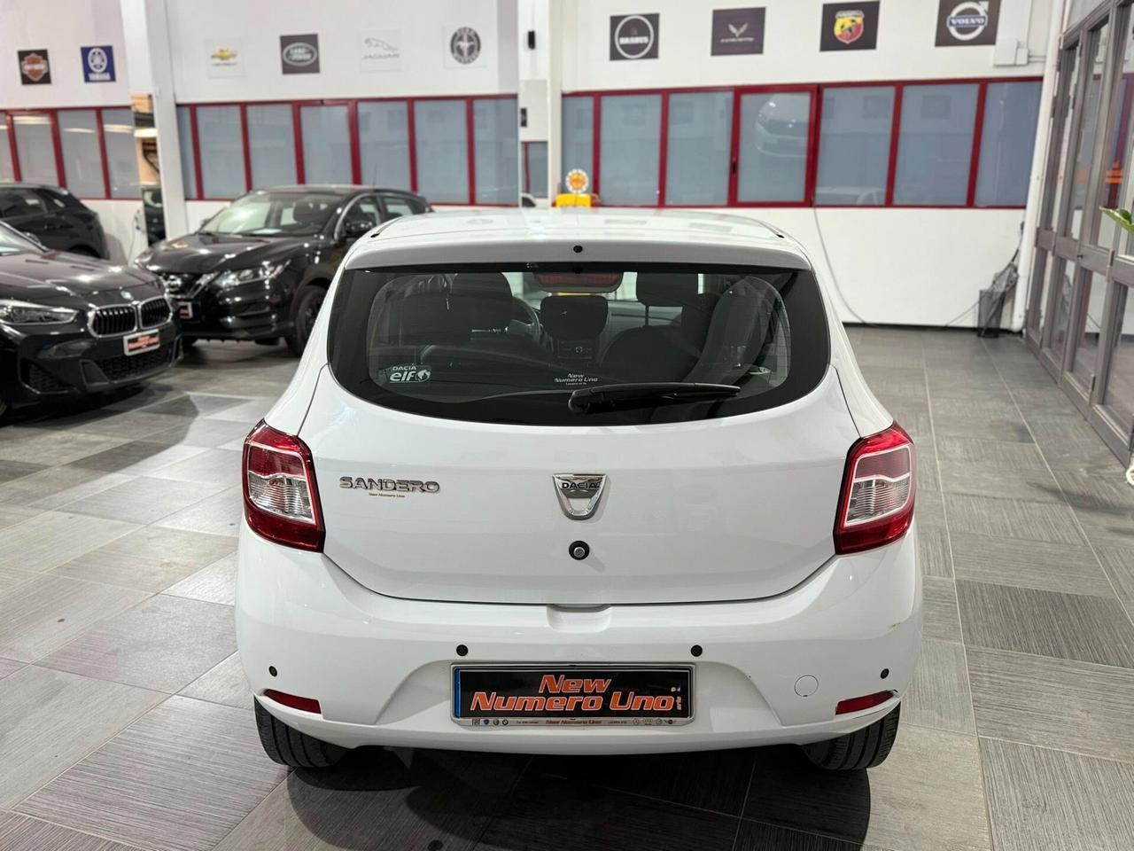 Dacia Sandero 1.2 benzina 75CV Serie Speciale Laureate Family