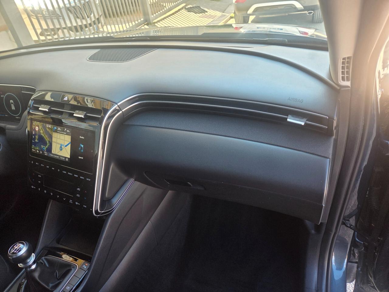 HYUNDAI TUCSON ANNO 2022 SOLI KM 120000 CERTIFICATI