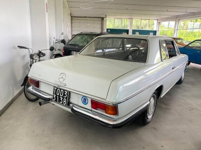 Mercedes 190 Mercedes 250 CE COUPE'