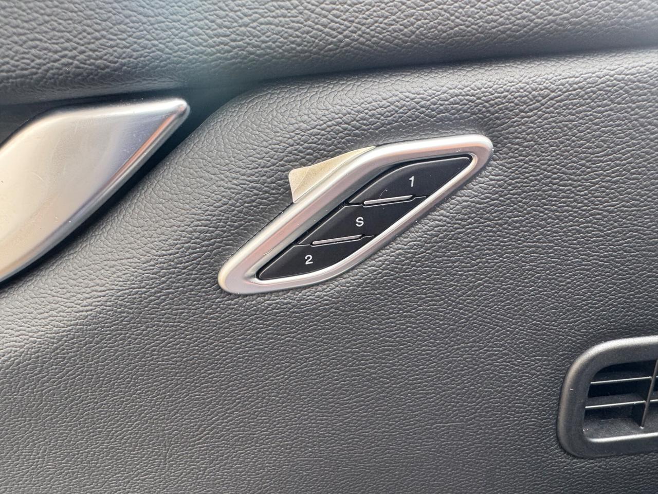 Maserati Ghibli 330 CV MHEV GT