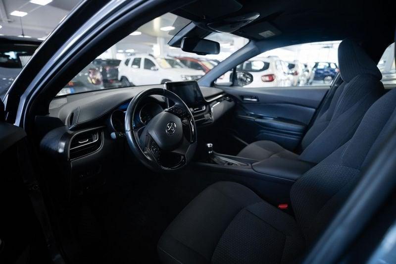 Toyota C-HR 1.8h Active 2wd e-cvt