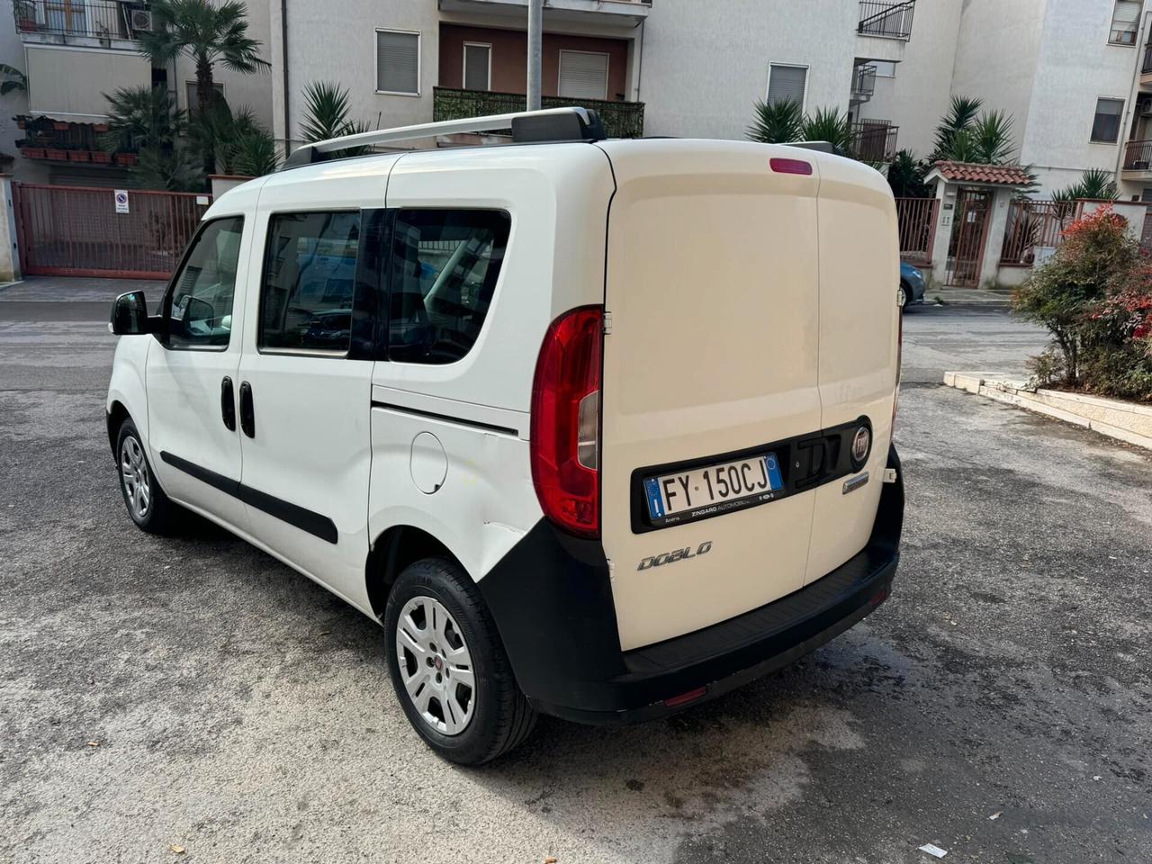 FIAT DOBLO CARGO 1.3 MJ 95 CV. E6 AUTOCARRO 5 POSTI