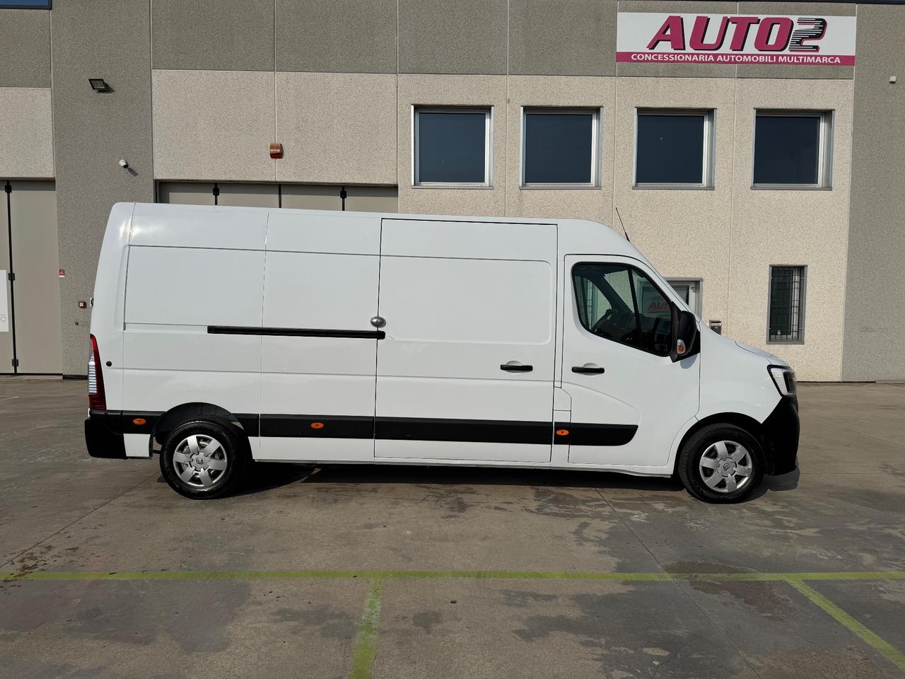 Renault Master T35 2.3 dCi Cabinato 3 Posti