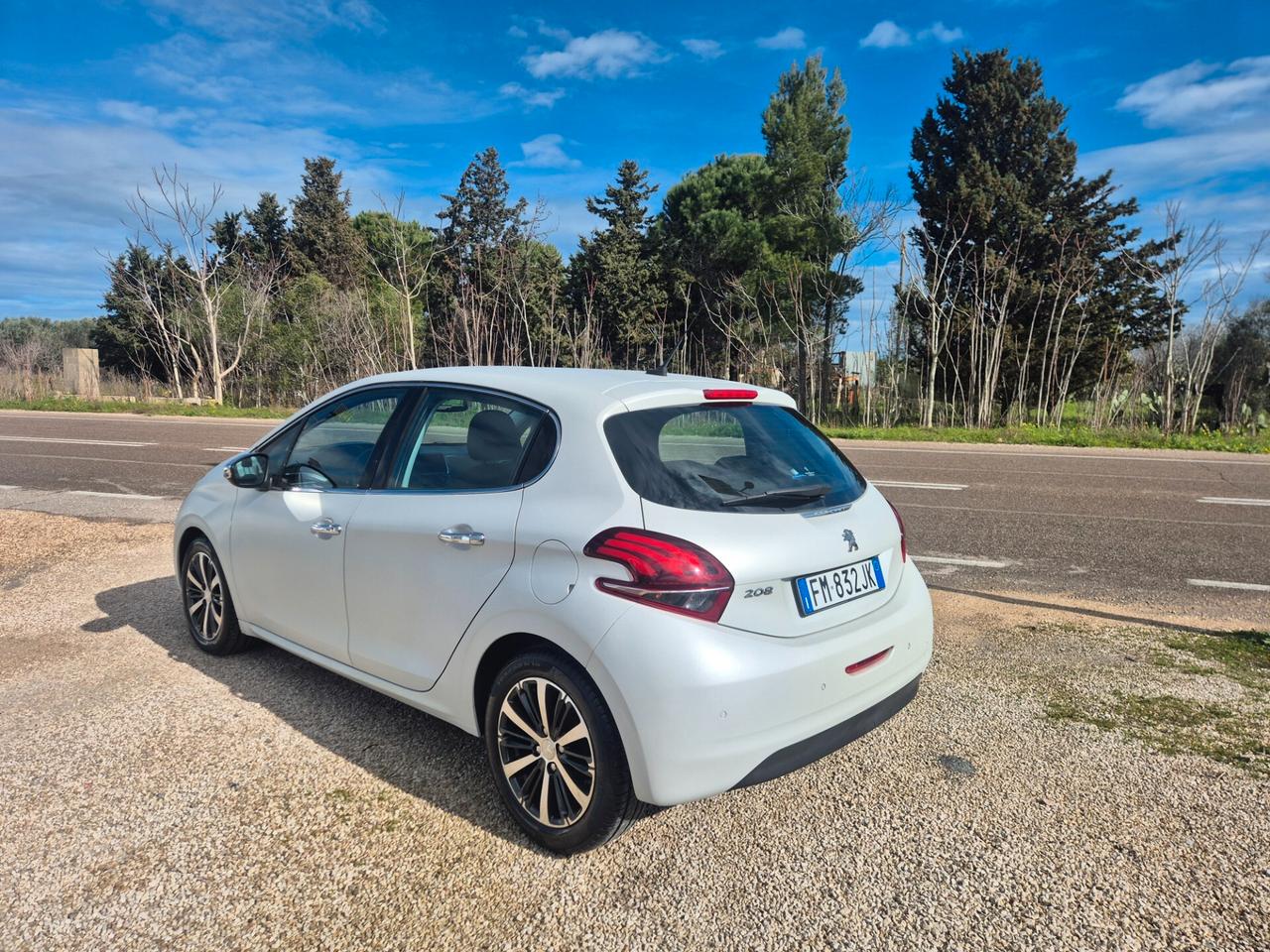 Peugeot 208 1.2 82 5 porte Allure 91000 KM