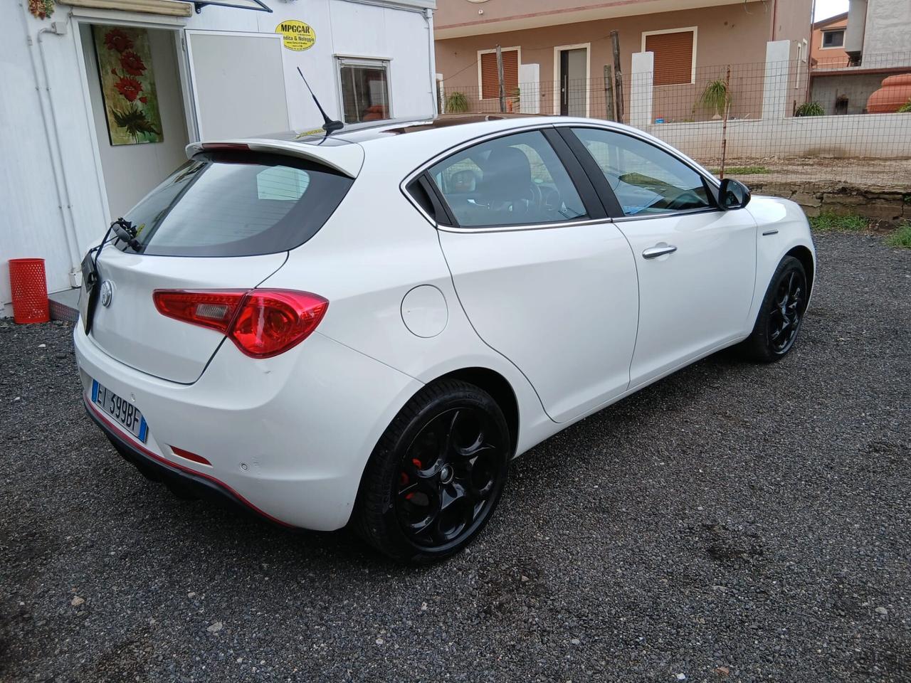 Alfa Romeo Giulietta 1.6 JTDm-2 105 CV Distinctive