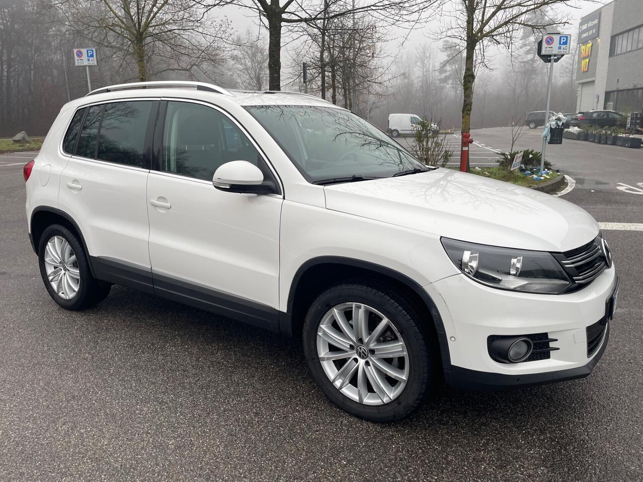 Volkswagen Tiguan 2.0 TDI 140CV 4MOTION*Automatik*Pelle*Tetto*