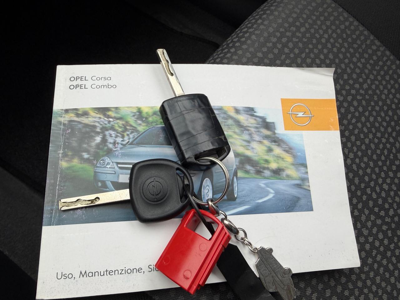 Opel Corsa 1.0i benzina euro4 unico proprietario