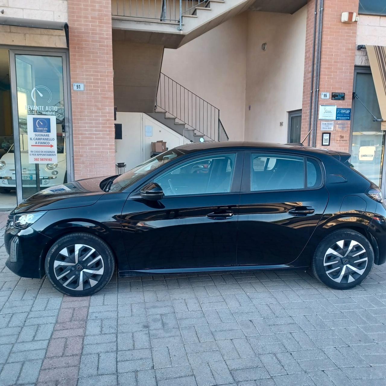 52778km COME NUOVA PEUGEOT 208 .12 NEOPATENTATI