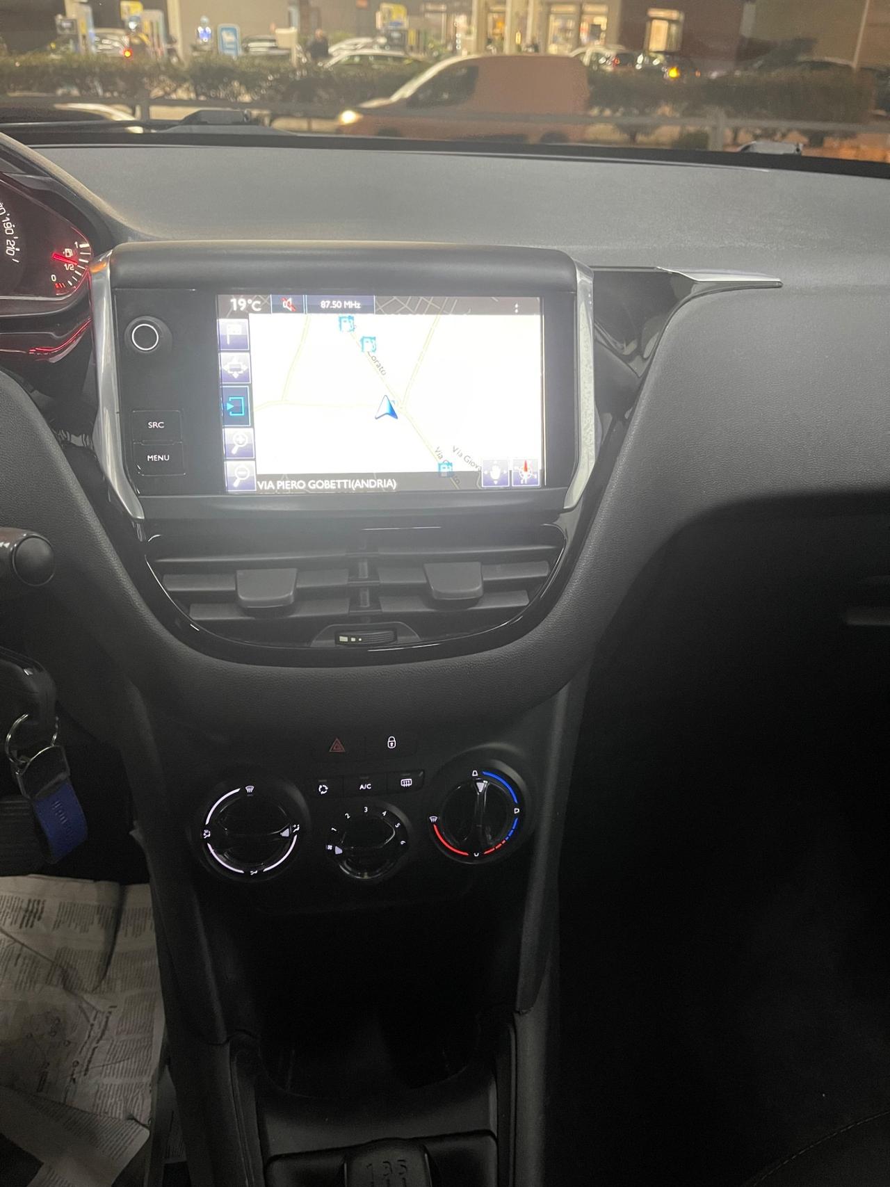 Peugeot 208 1.4 HDi 68 CV 5 porte Active