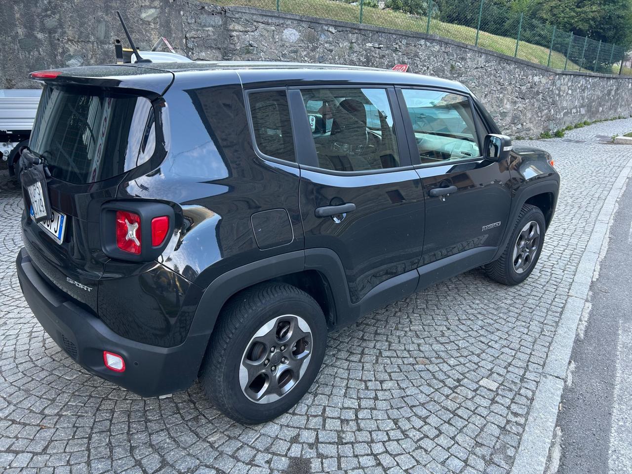 Jeep Renegade 2.0 Mjt 4WD Active Drive Sport