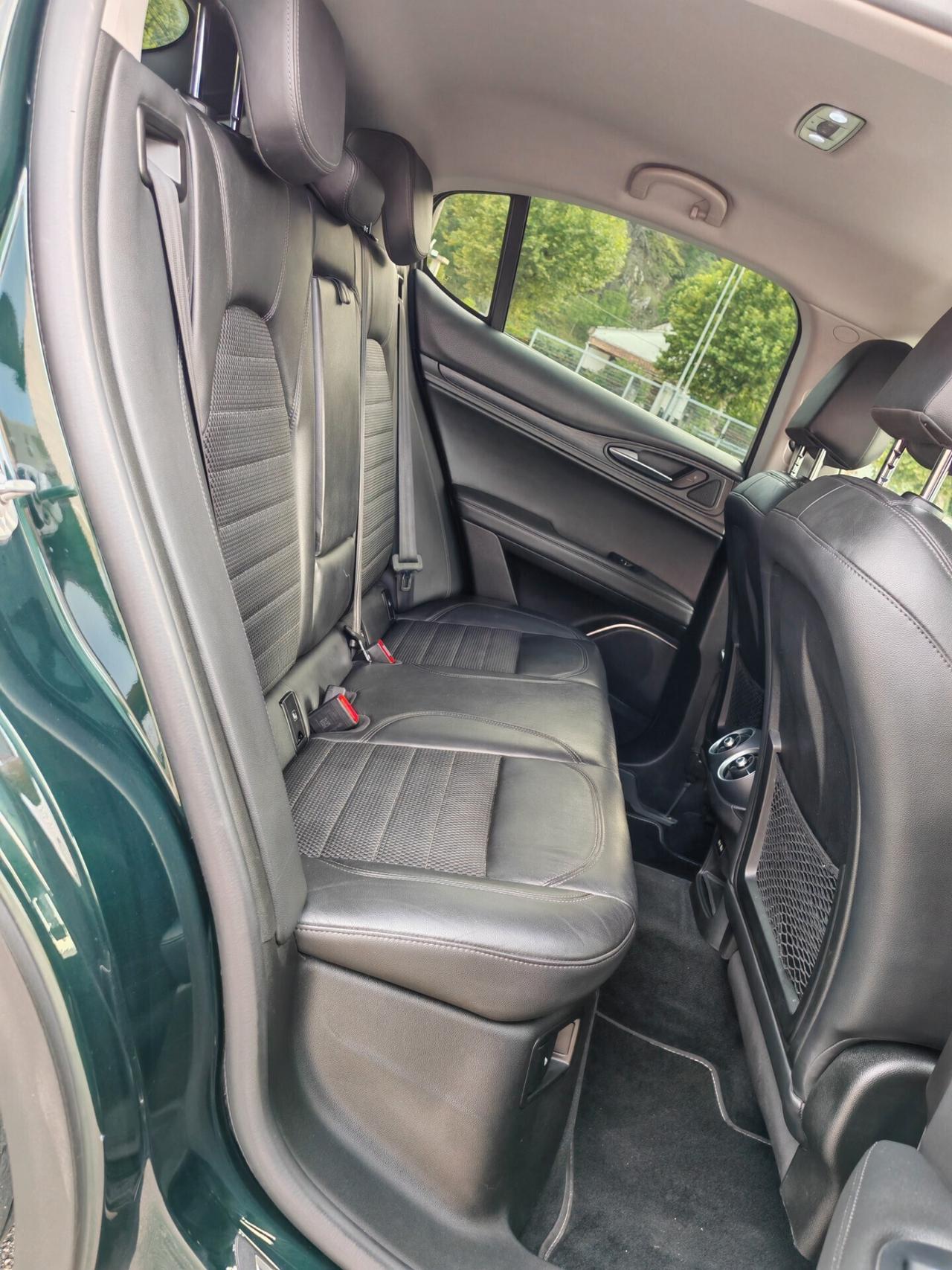 Alfa Romeo Stelvio 2.2 Turbodiesel 210 CV AT8 Q4 Super
