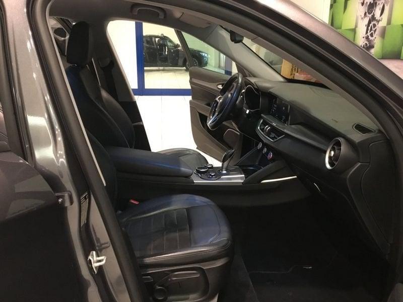 Alfa Romeo Stelvio Stelvio 2.2 Turbodiesel 180 CV AT8 RWD Super