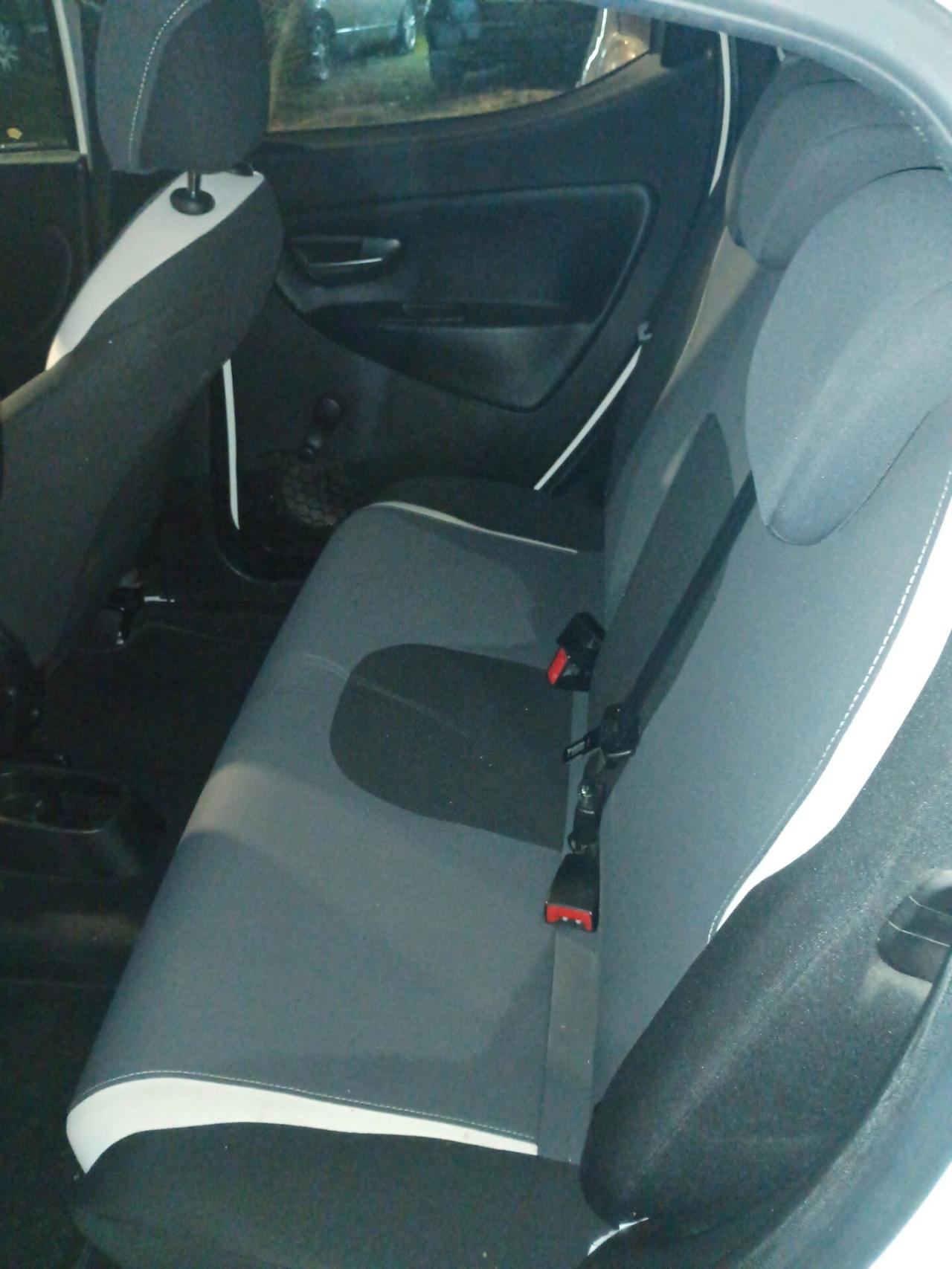 Lancia Ypsilon 1.2 69 CV 5 porte GPL Ecochic Gold