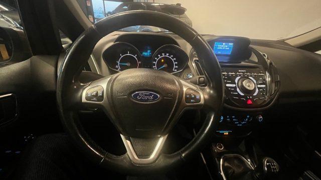 FORD B-Max 1.6 TDCi 95 CV- con danni di carrozzeria