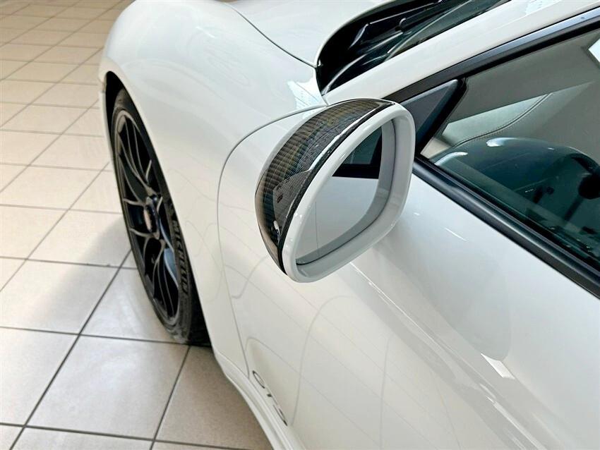 Porsche 911 3.0 Carrera GTS Coupé