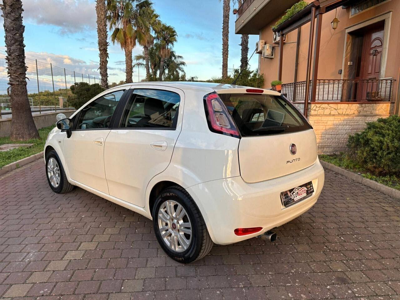 Fiat Punto 1.3 MJT II 75 CV 5 porte Lounge--/-