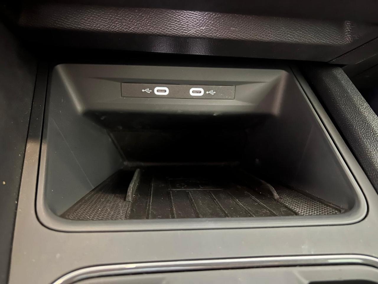 Cupra Leon 1.5 Hybrid 150 CV DSG 2024