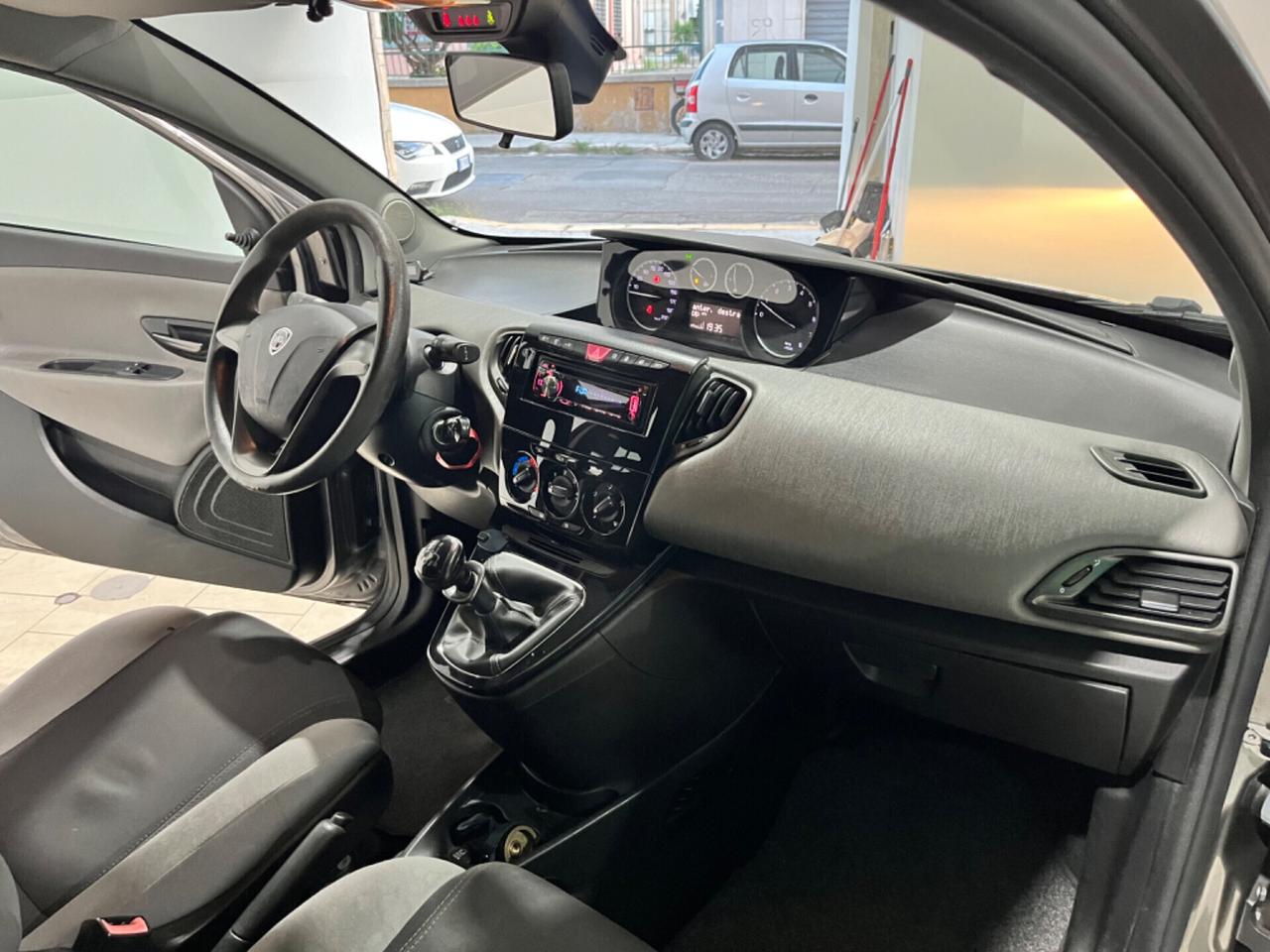LANCIA YPSILON 1.2 GPL 2012 UNICOPROPRIETARIO