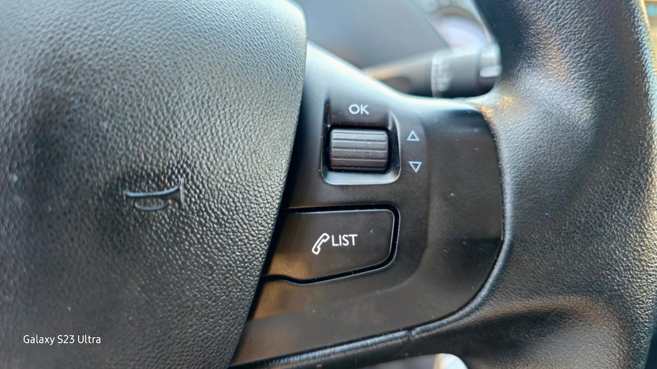Peugeot 208 full optional Metano garantita 12 mesi