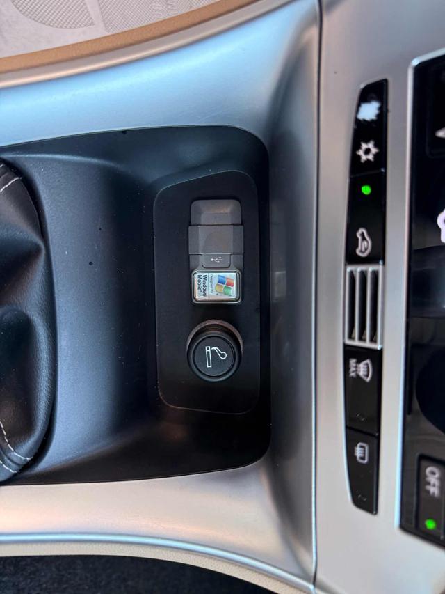 LANCIA Delta 1.6 MJT DPF Oro