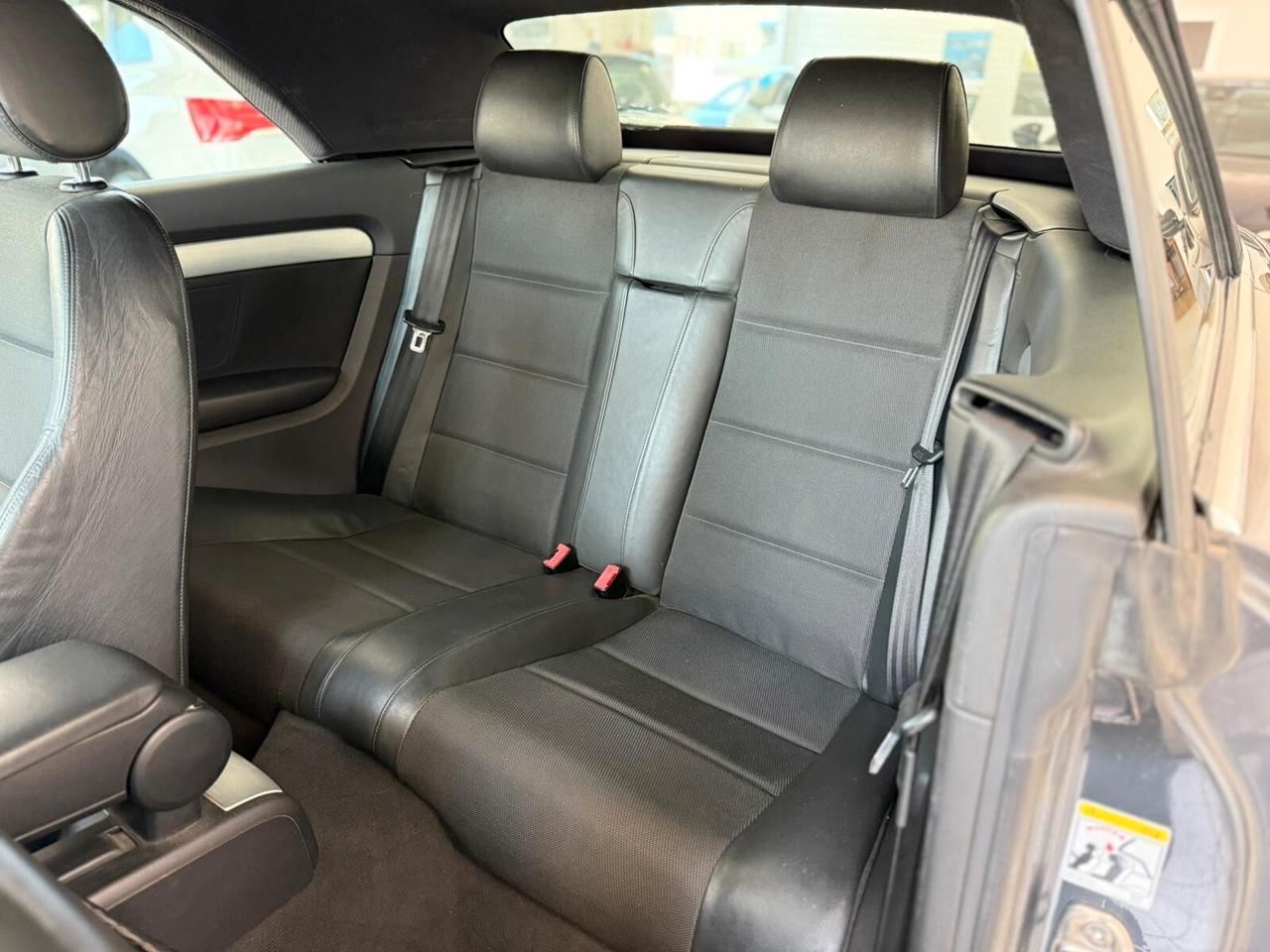 Audi A4 2.0 TDi CABRIO 2009