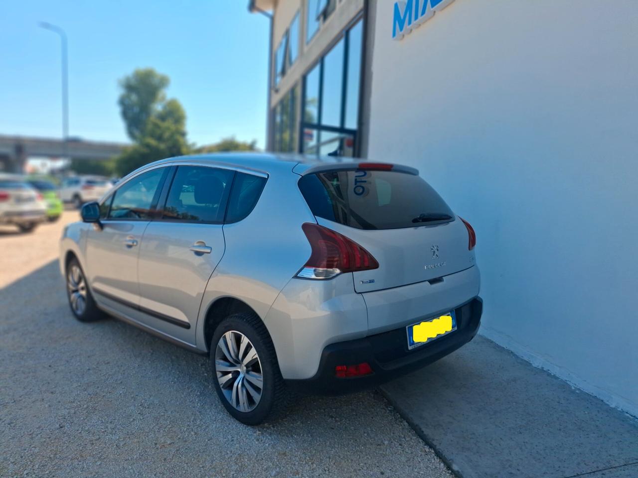 Peugeot 3008 , 1.6HDi Allure