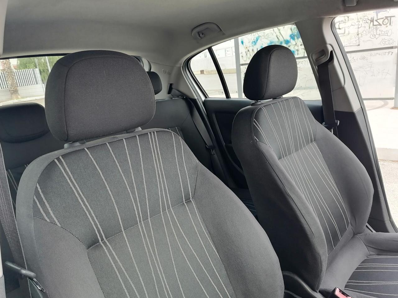 Opel Corsa 1.2 benzina 5 porte COSMO 2011