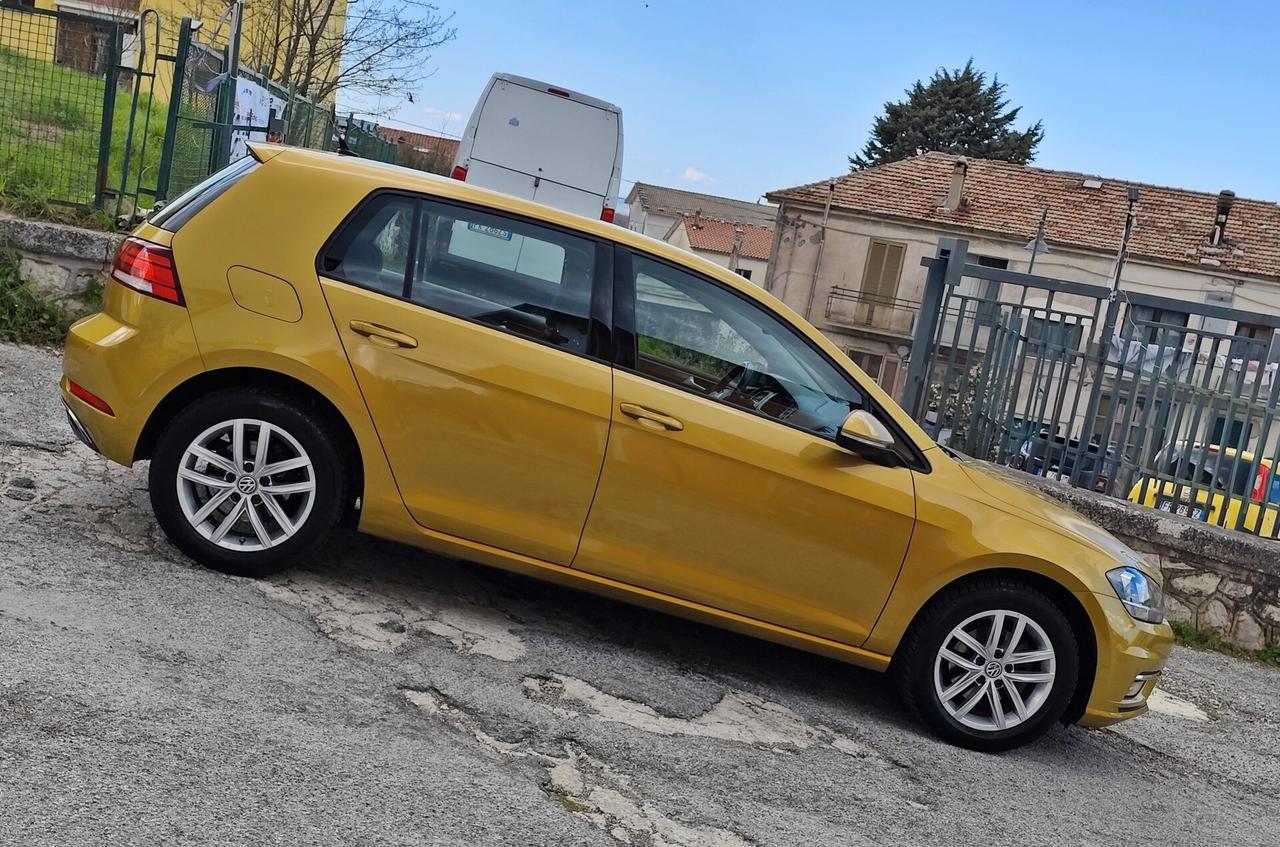 Volkswagen Golf 1.6 TDI 115cv 5p Unicoproprietario Business Virtual Cockpit...!!!