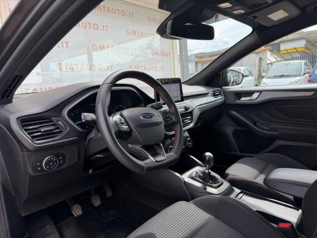 FORD Focus 1.0 ECOBOOST HYBRID 125CV ST-LINE FARI FULL LED