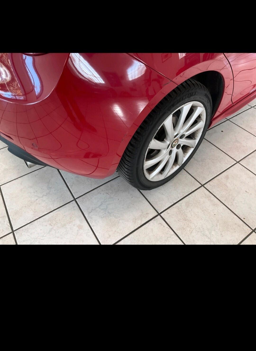 Alfa Romeo Giulietta 2.0 JTDm-2 140 CV Exclusive 2011