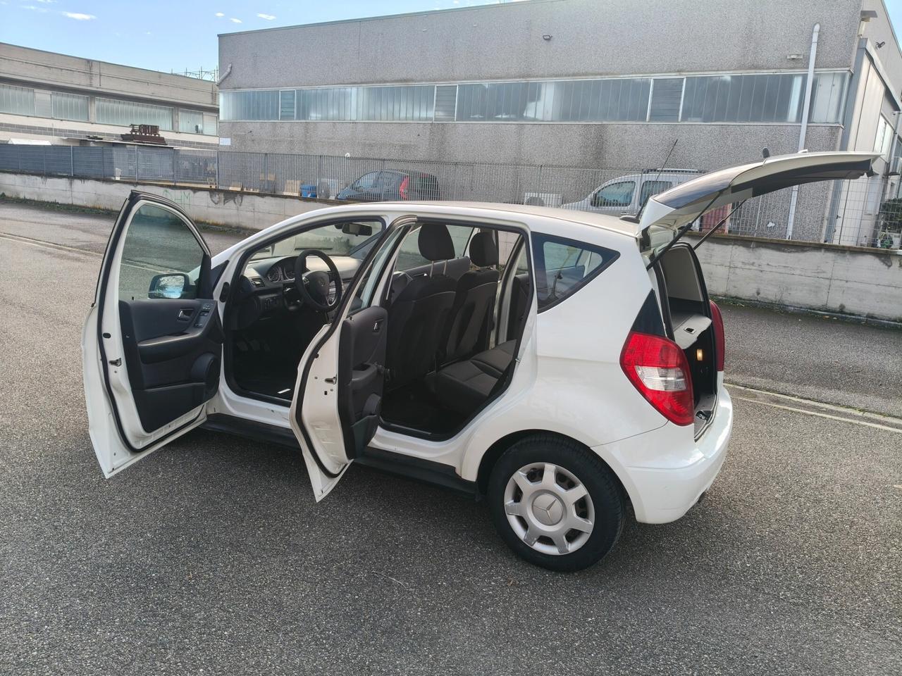 Mercedes classe A 160 SOLAMENTE 83.000 KM