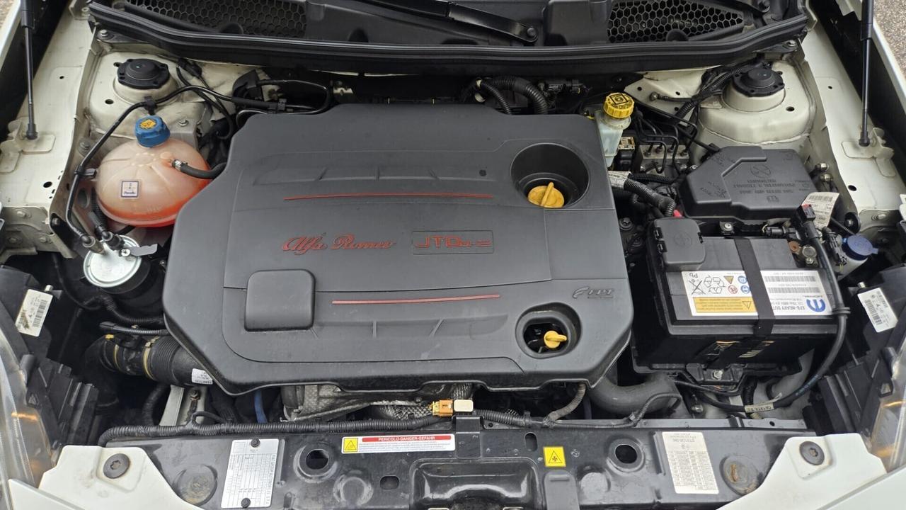 Alfa Romeo Giulietta 1.6 JTDm-2 105 CV Exclusive