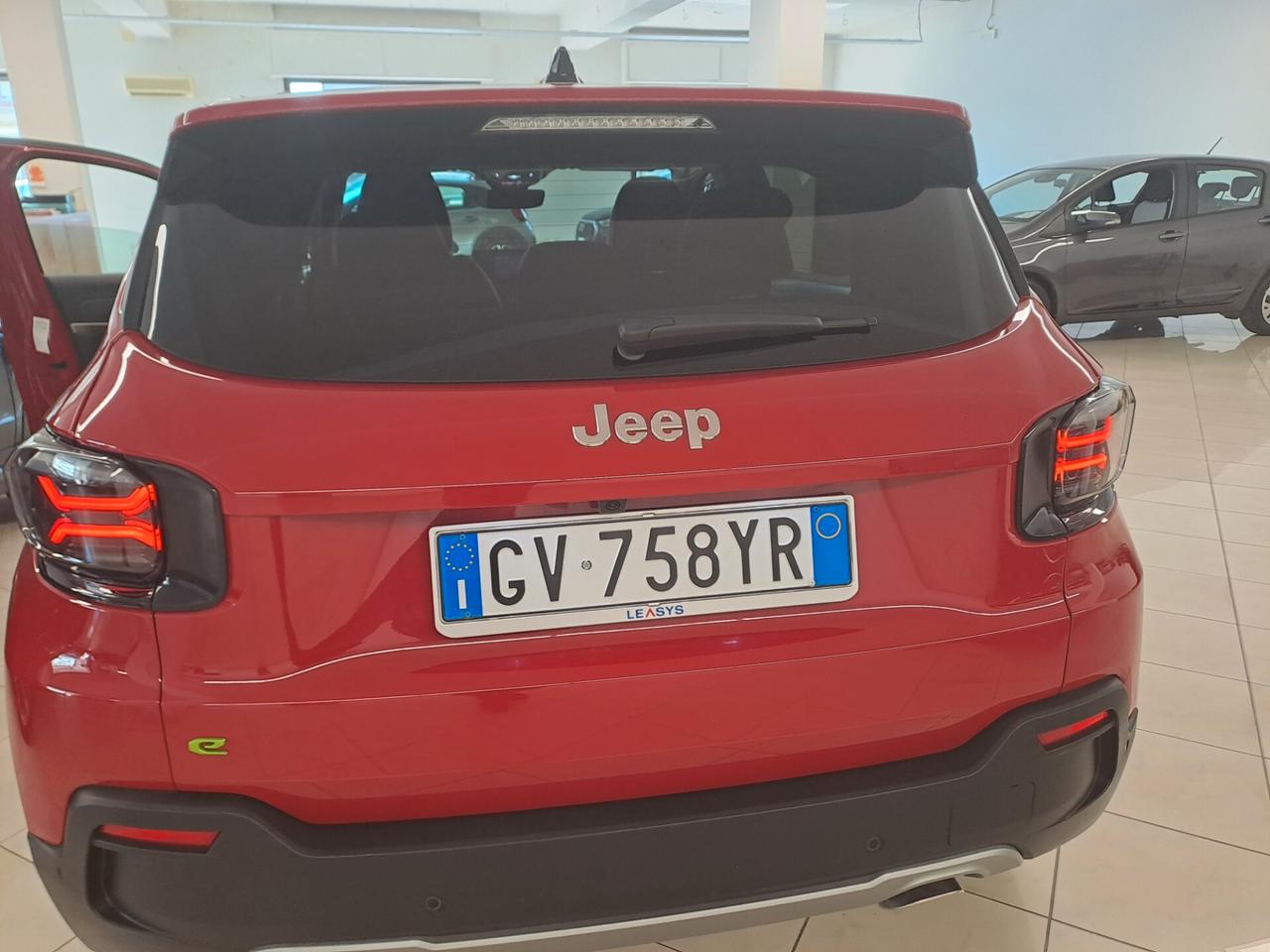 Jeep Avenger 1.2 Turbo 100 CV MHEV Summit
