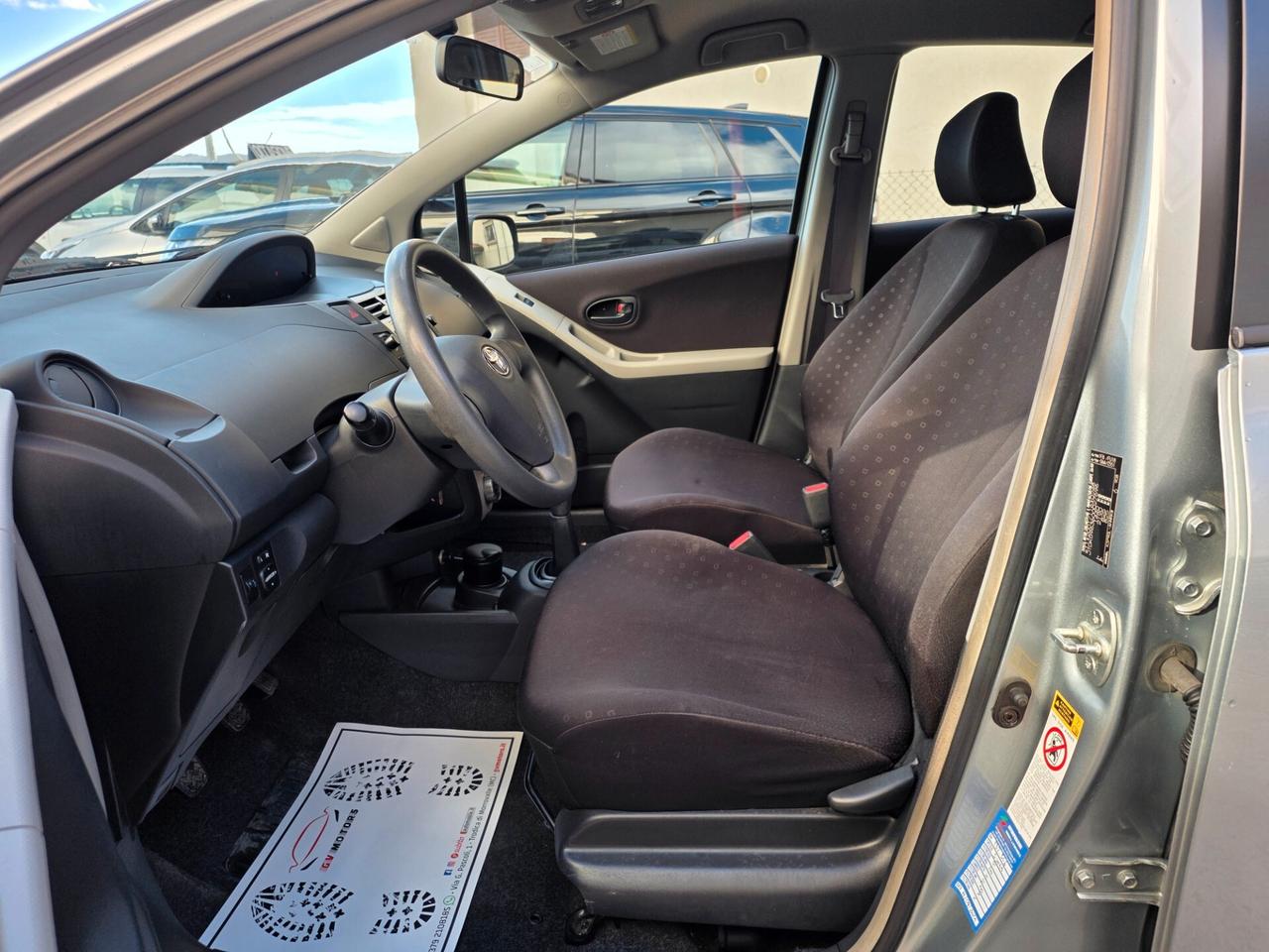 Toyota Yaris 1.0 Benzina 5 porte