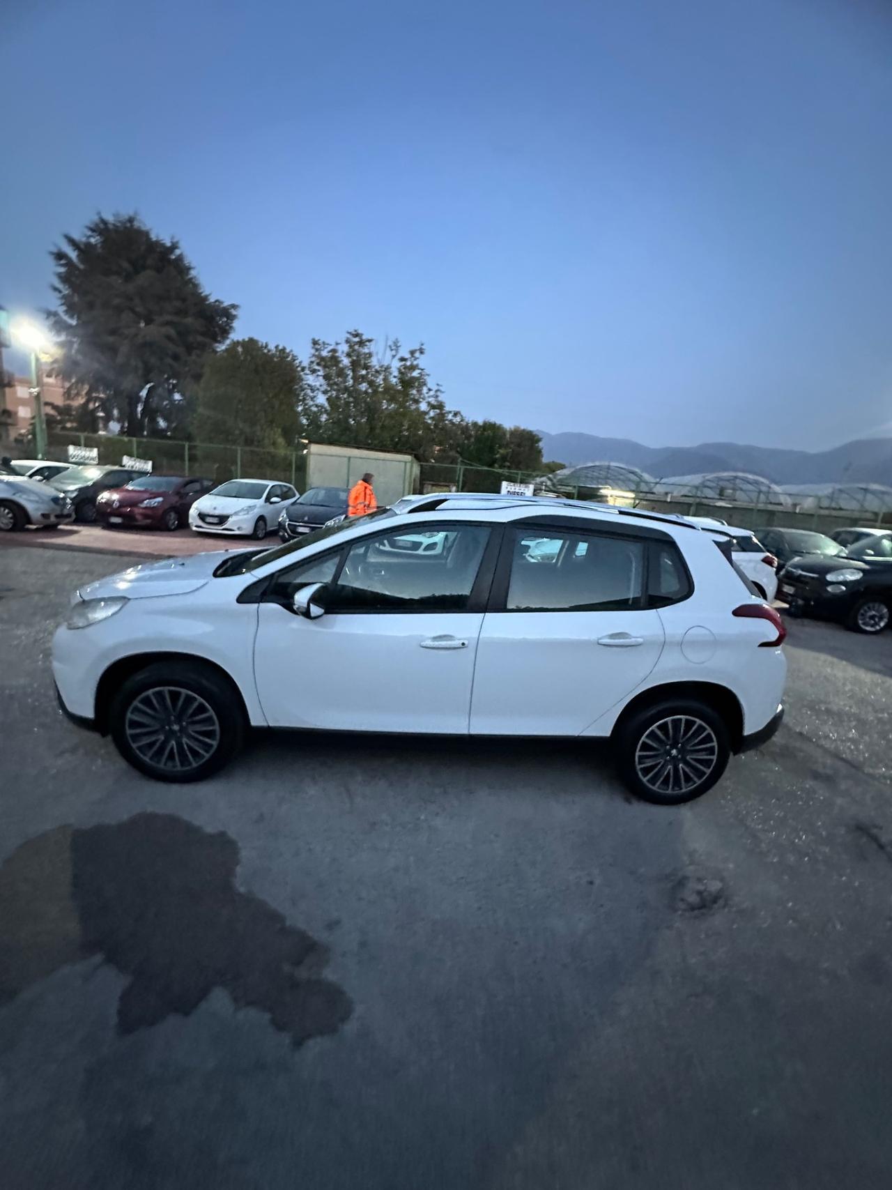 Peugeot 2008 PureTech 82 Allure