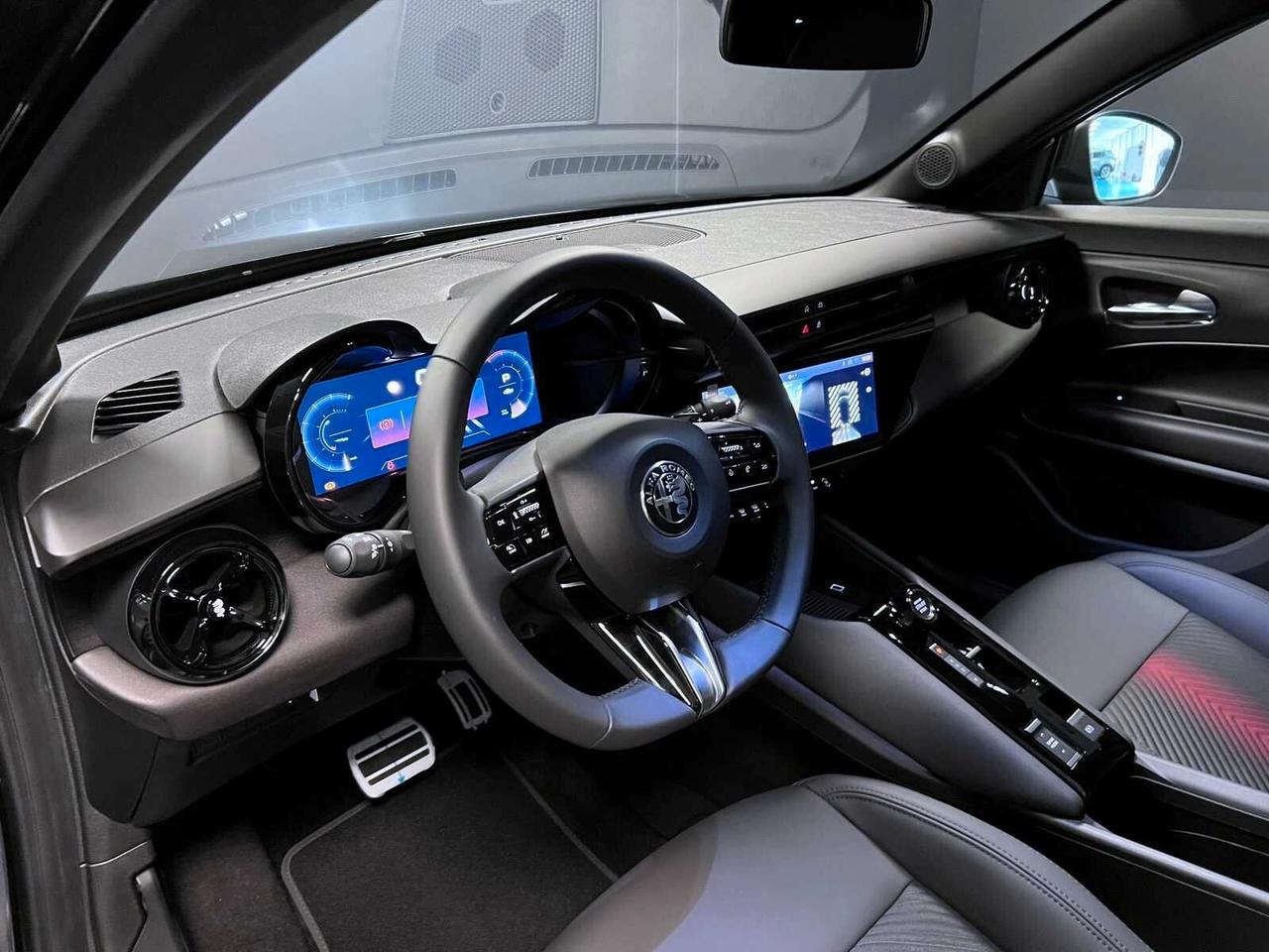 ALFA ROMEO JUNIOR 1.2 136 CV HYBRID SPECIALE KM0