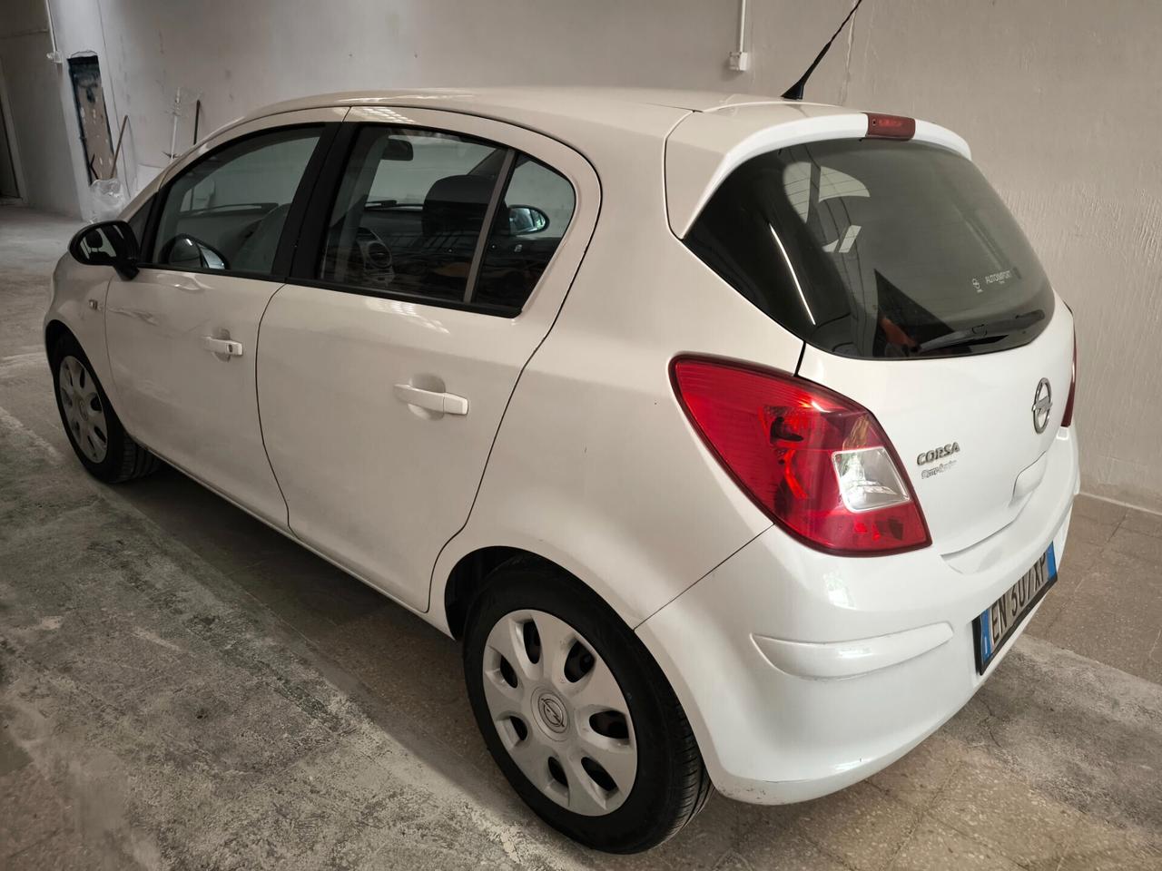 Opel Corsa 1.2 85CV 5 porte GPL-TECH One