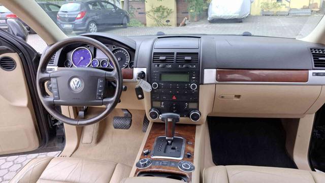 VOLKSWAGEN Touareg 2.5 R5 TDI