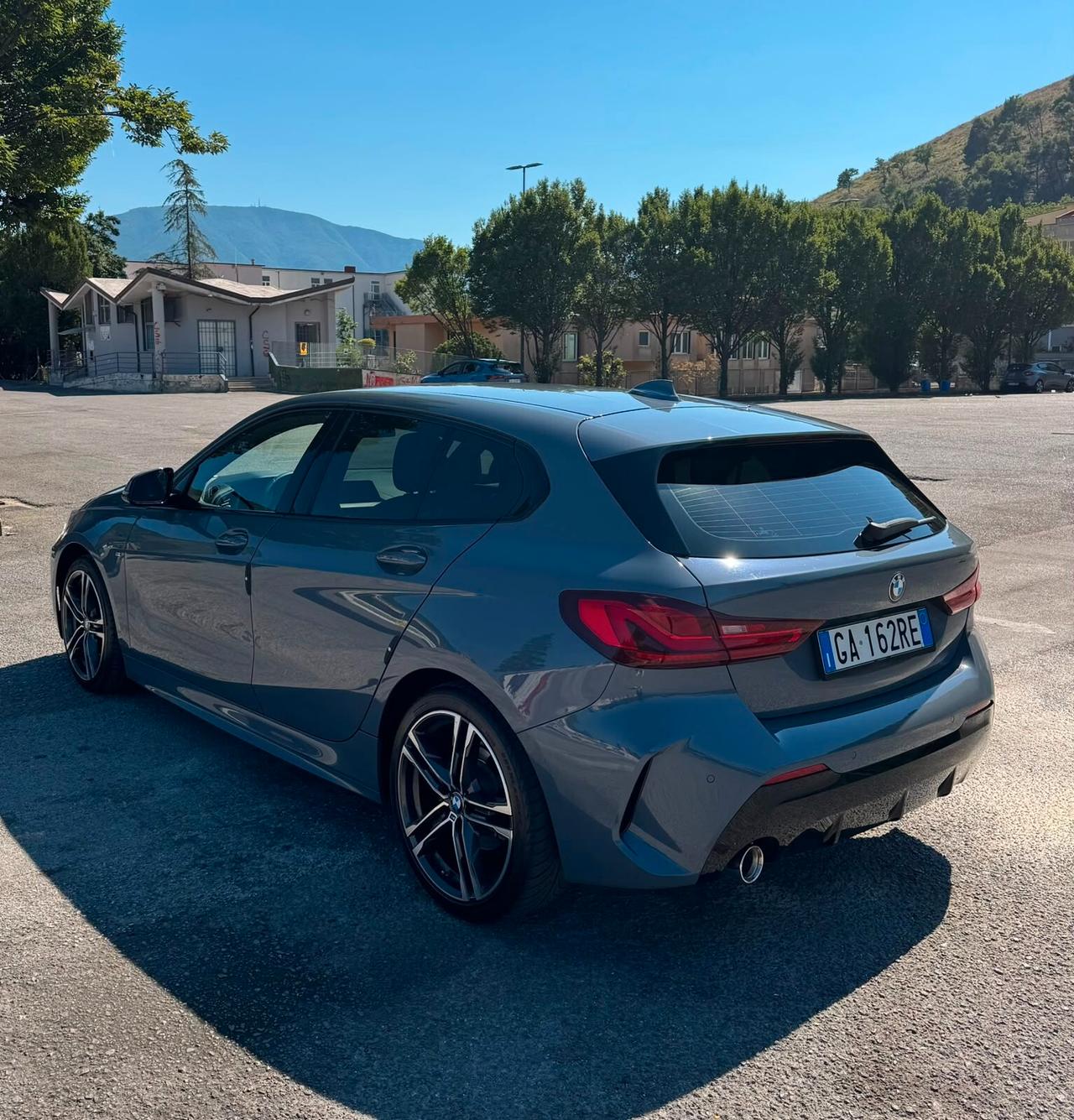 Bmw 116 116d 5p. Msport