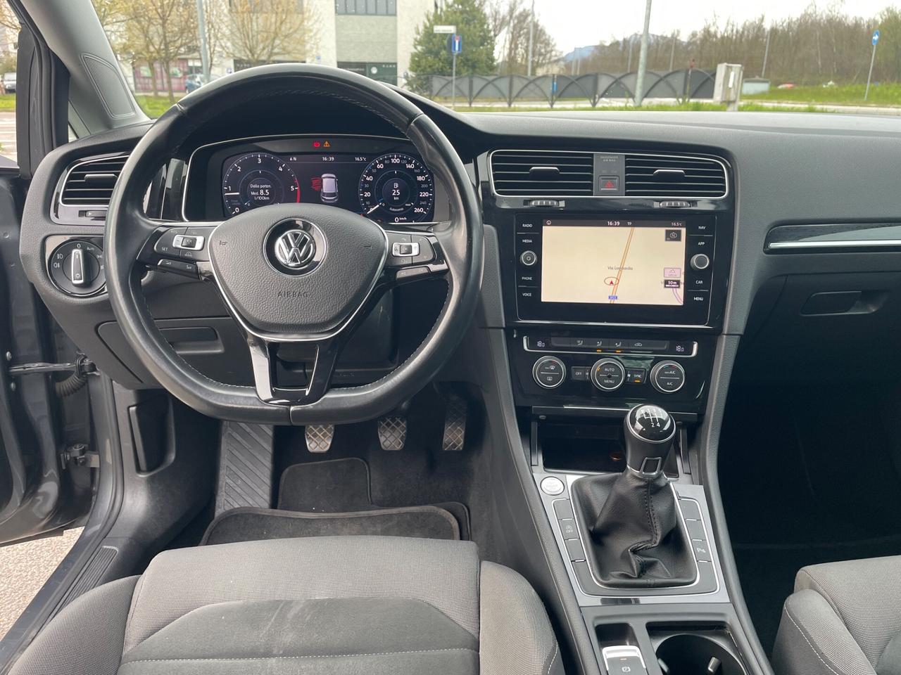 Volkswagen Golf 2.0 TDI 5p.*Virtual*Nepatentati*Navi*