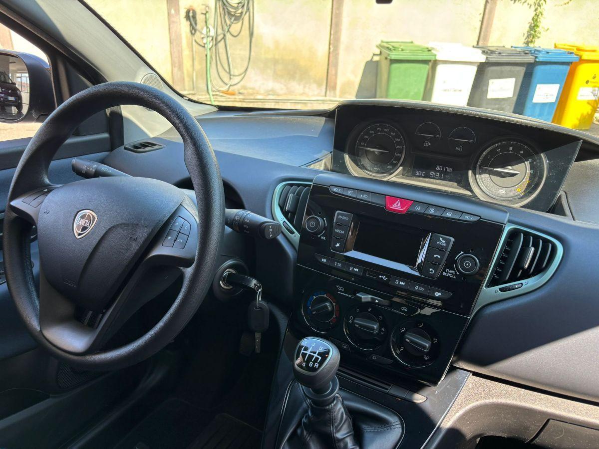 LANCIA Ypsilon 1.0 FireFly 5p.S&S Hybrid Silver