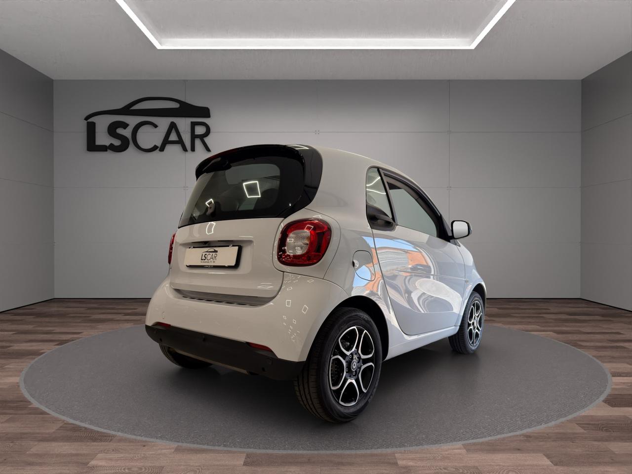 Smart forTwo 1.0 Passion - Unipro - Promo Finanziamento - Tetto panoramico - Schermo Navi - Retrocamera - Sedili Riscaldabili