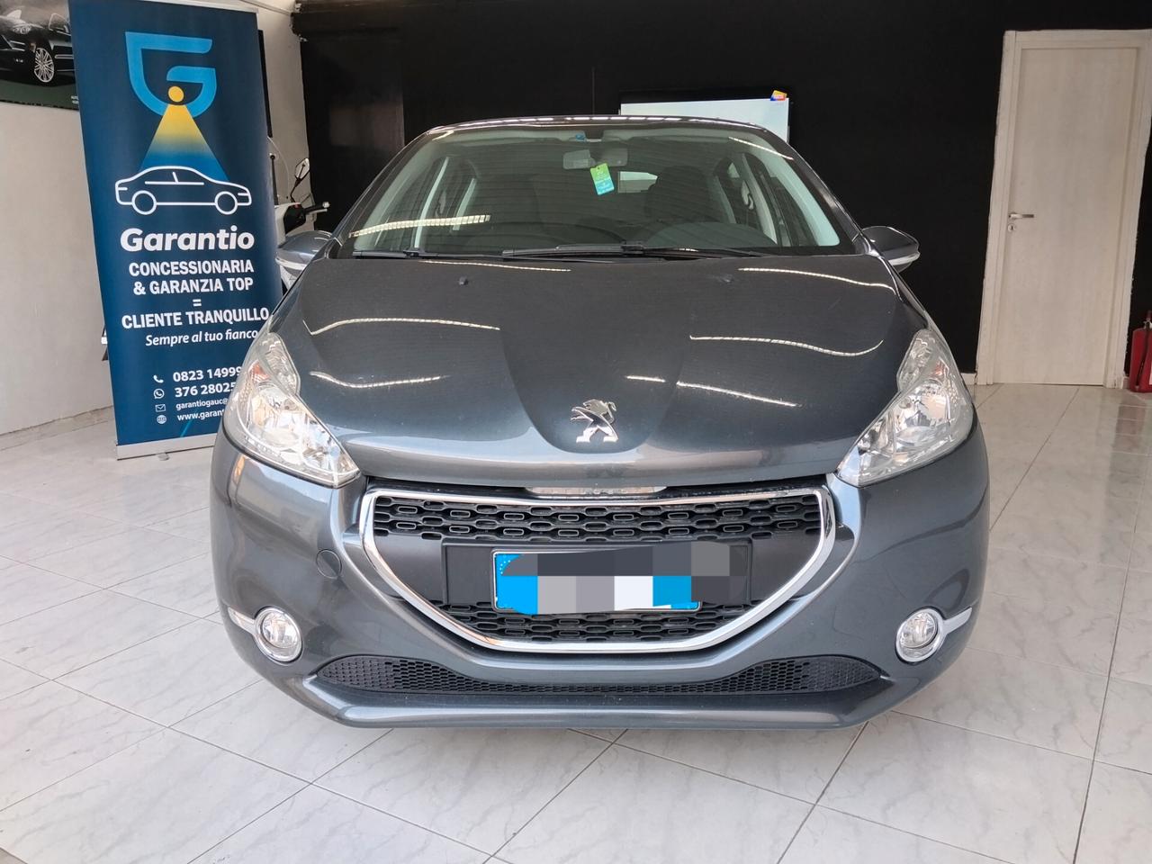 Peugeot 208 1.4 diesel 2015 CON GARANZIA