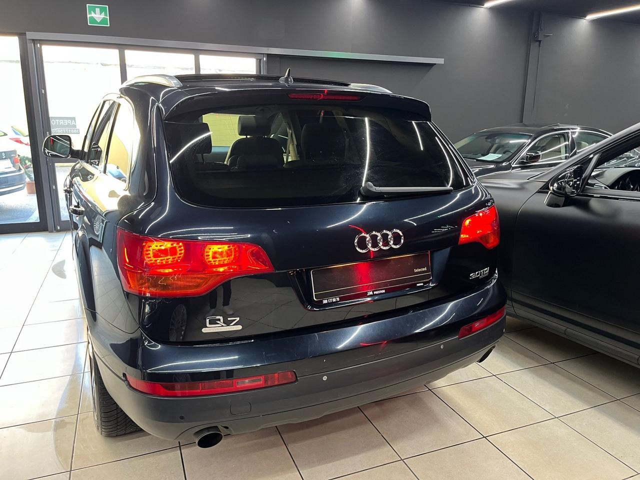 Audi Q7 3.0 V6 TDI 233CV quattro tiptronic