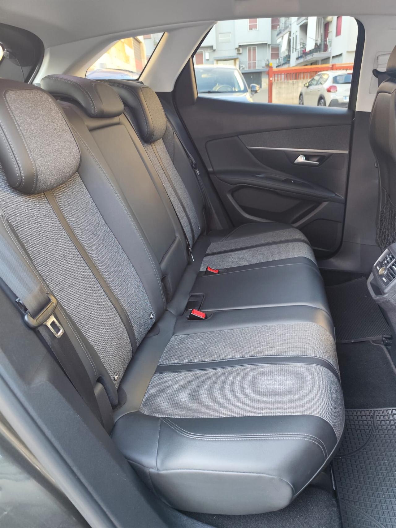 Peugeot 3008 1.5 BlueHDi GT Line * Navi * Retrocamera * Pelle * Garantita 12 Mesi